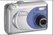 Nikon Coolpix 2000