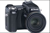 Nikon Coolpix 5700