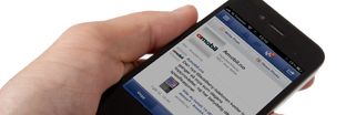 Nesten ingen sjekker Facebook daglig på mobilen