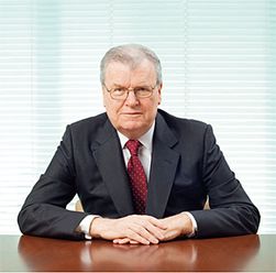 Howard Stringer har ledet Sony siden 2009, men etter tre år med underskudd blir han byttet ut.