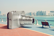 Les Nikon slipper en rekke kompaktkameraer