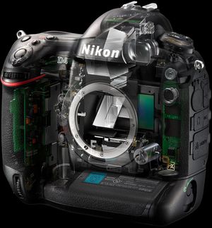 Nikon mener innmaten i deres kameraer er såpass sofistikert at det krever spesialkompetanse.