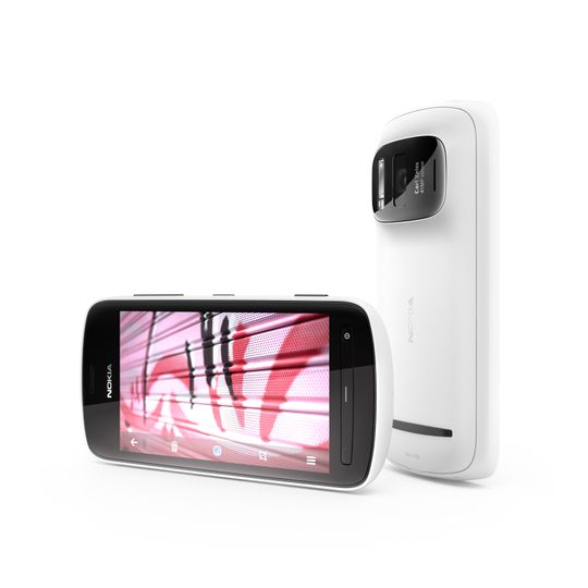 Nokia 808 Pureview.