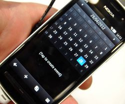 Symbian bærer fortsatt på historien sin. Kalenderen har stort sett vært uforandret siden N95s dager.