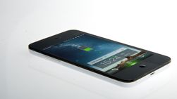 Låseskjermen til Meizu MX gir deg umiddelbar tilgang til ringefunksjonen og SMS-er, i tillegg til vanlig opplåsing.