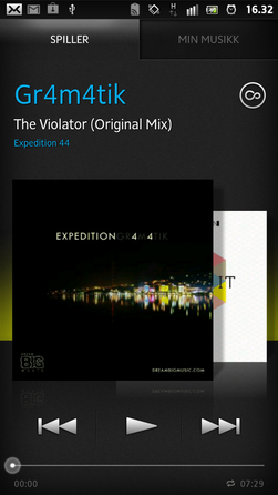 Musikkspilleren i Xperia S er svært kapabel. Full equalizer og masse ekstra informasjon om musikken er tilgjengelig.