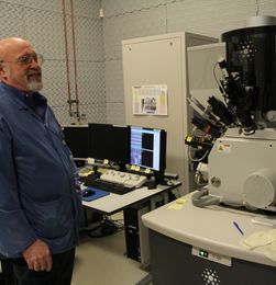 Nvidias sjef for Silicon Failure Analysis, Howard Marks, bruker mye dyrt utstyr for å feilsøke selskapets brikker.