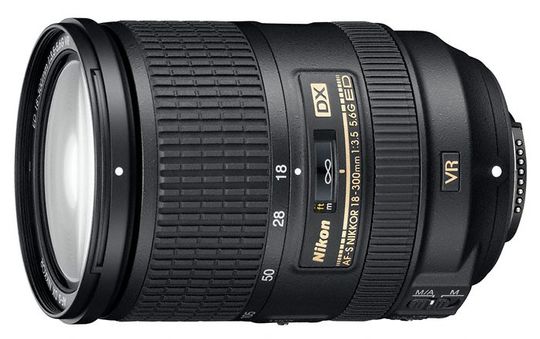 AF-S DX Nikkor 18-300mm f/3.5-5.6G ED VR.