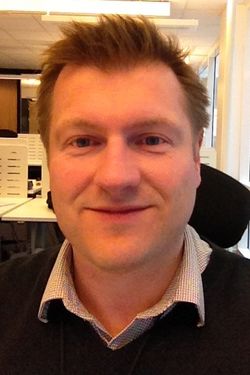 Man kan komme langt i apputvikling på egenhånd, mener sjefsingeniør Are Refsdal.