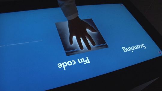 PixelSense er fortsatt ikke nøyaktig nok til å gjenkjenne fingeravtrykk, men det er ikke langt unna.