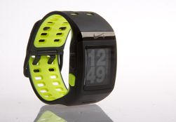 Nike+ SportWatch GPS er en av de stiligste treningsklokkene vi har vært borti. (Foto: Kurt Lekanger)