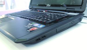 MSI GT70 høyre side.