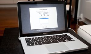 MacBook Pro kan komme i nytt skall.