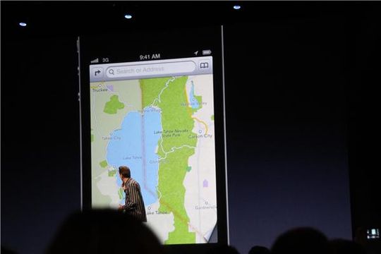 Apple dropper Google Maps, og lager heller en helt egen karttjeneste. Den kan blant annet by på innebygd funksjon for å holde deg oppdatert på trafikken.