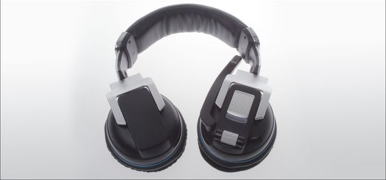 Corsair Vengeance 2000.