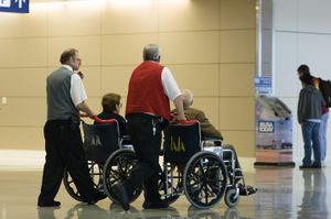Bevegelseshemmede har rett på assistanse. (Foto: Istockphoto).