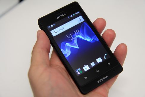 Sony Xperia Go var en av få telefoner vi rakk å stifte bekjentskap med på Novathor-plattformen før ST Ericsson klappet sammen.