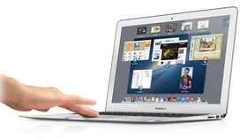 Apple MacBook_Air 13" er liten, lett og har god batteritid.