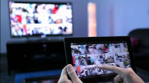 Se for deg trådløs HDMI. Omtrent slik skal Miracast fungere.