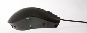 Uten høyrepanelet ser Razer Naga 2012-Edition ganske naken ut. .