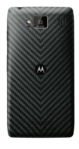 Baksiden av Motorola Razr HD er laget i kevlar.