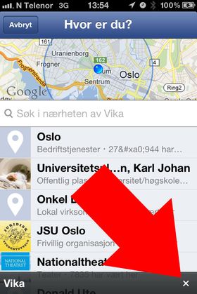 Trykk på krysset for å fjerne GPS-taggen fra Facebook-innlegget. Da forsvinner også stedsnavnet fra statusfeltet.