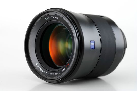 Carl Zeiss Distagon T* 1.4/55.