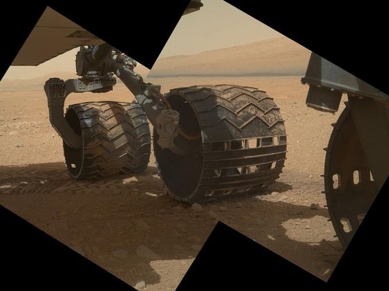 STERILT: Alle delene på Curiosity som skulle være i kontakt med Mars - deriblant de seks hjulene - ble sterilisert før avreise fra jorden. Nesten alle, i alle fall.