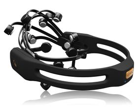 Emotivs headset kan bestilles over nettet for 299 dollar.