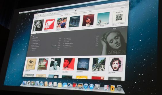 iTunes har fått ny design.