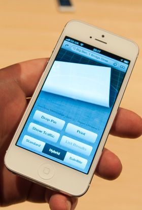 GPS-produsenten TomTom leverer trafikkdata til Apples kartapplikasjon.
