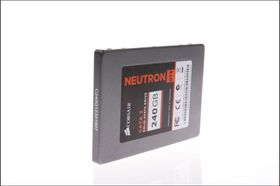 Neutron GTX er bare 7 millimeter tykk.