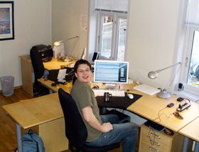 Amobil fikk sine første kontorer i 2006.