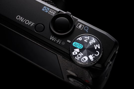 Canon PowerShot S110.