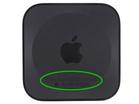 Modellnummeret sier hvilken versjon du har. I tillegg kan du sjekke på TV-en din om Apple TV-en kan spille av 1080p-innhold eller ikke.
