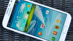 Samsung Galaxy Note 2 har lavest SAR-verdi i vår oversikt.