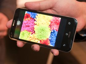 Skjermen i første generasjon PadFone var ikke god nok. Skjermen i den nye er bedre på alle måter, og ser ut til å være på høyde med det beste fra konkurrentene.