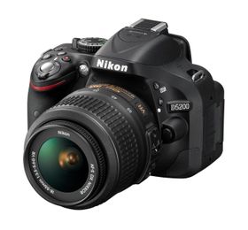 Nikon D5200.
