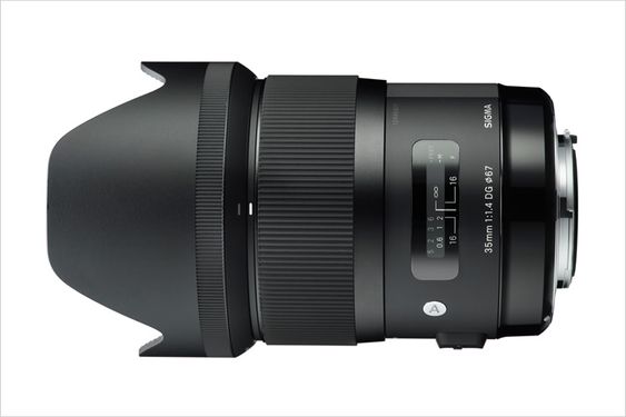 Sigma 35mm f/1.4 DG HSM.