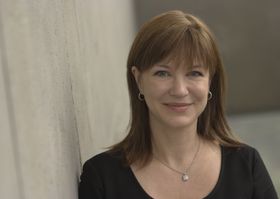 Julie Larson-Green tar over de fleste oppgavene til Sinofsky.