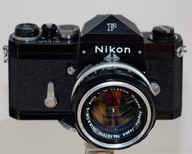 Nikon F. Nikons første speilreflekskamera.
