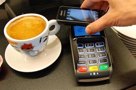 Mange av mCash' konkurrerende løsninger vil være basert på NFC.