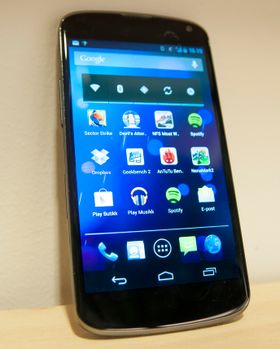 Slik ser LG Nexus 4 ut på nært hold.
