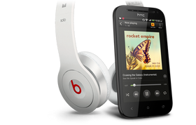 HTC One SV benytter Beats Audio-teknologi, som skal gi bedre lyd. Hodetelefonene på bildet følger ikke med.