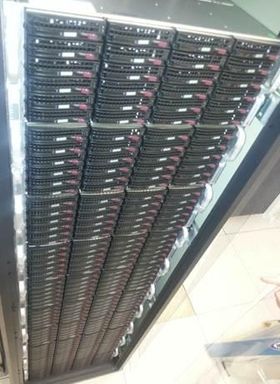 Serverne har plass til 720 terabyte per rack.