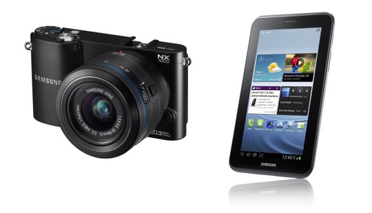 Samsung NX1000 og Samsung Galaxy Tab 2 7.0".