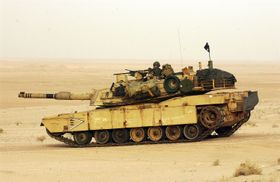 TAKTISK: En kampklar M1A1 Abrams stridsvogn har blitt lastet i en C-17 og sluppet ut rett i strid.