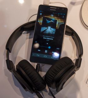 Flere tidligere Huawei-telefoner har hatt middelmådig lydkvalitet. Lydkvaliteten stod i fokus på Huaweis stand i dag, og Ascend D2 virker, med første ørekast, å gjøre en strålende jobb på den fronten.