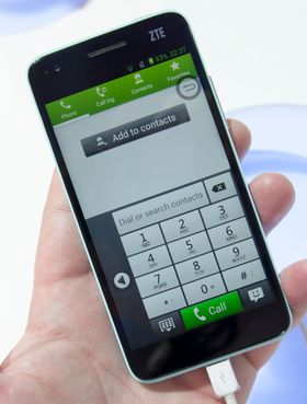 ZTE har laget sin egen variant på det meste her. Ringemenyen er tilpasset bruk med én hånd, på samme måte som vi tidligere har sett i Samsung Galaxy Note og Galaxy Note II.