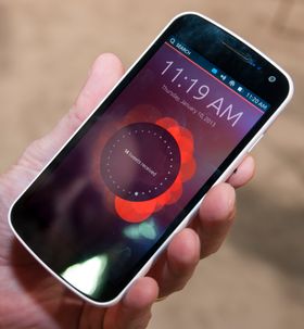 Canonical selv sier at Ubuntu ikke har en låseskjerm. Dette er imidlertid det som har mest til felles med den tradisjonelle låseskjermen. Her får du informasjon om tapte anrop, meldinger og hva som har skjedd på sosiale nettverk.